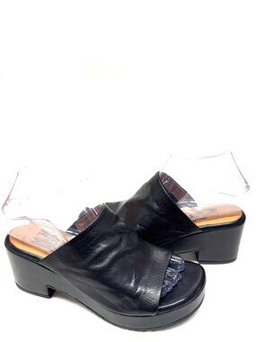 MIZ MOOZ GWEN WOMEN'S SLIP ON LEATHER PLATFORM HEELS BLACK 37EU / 7US # T-68